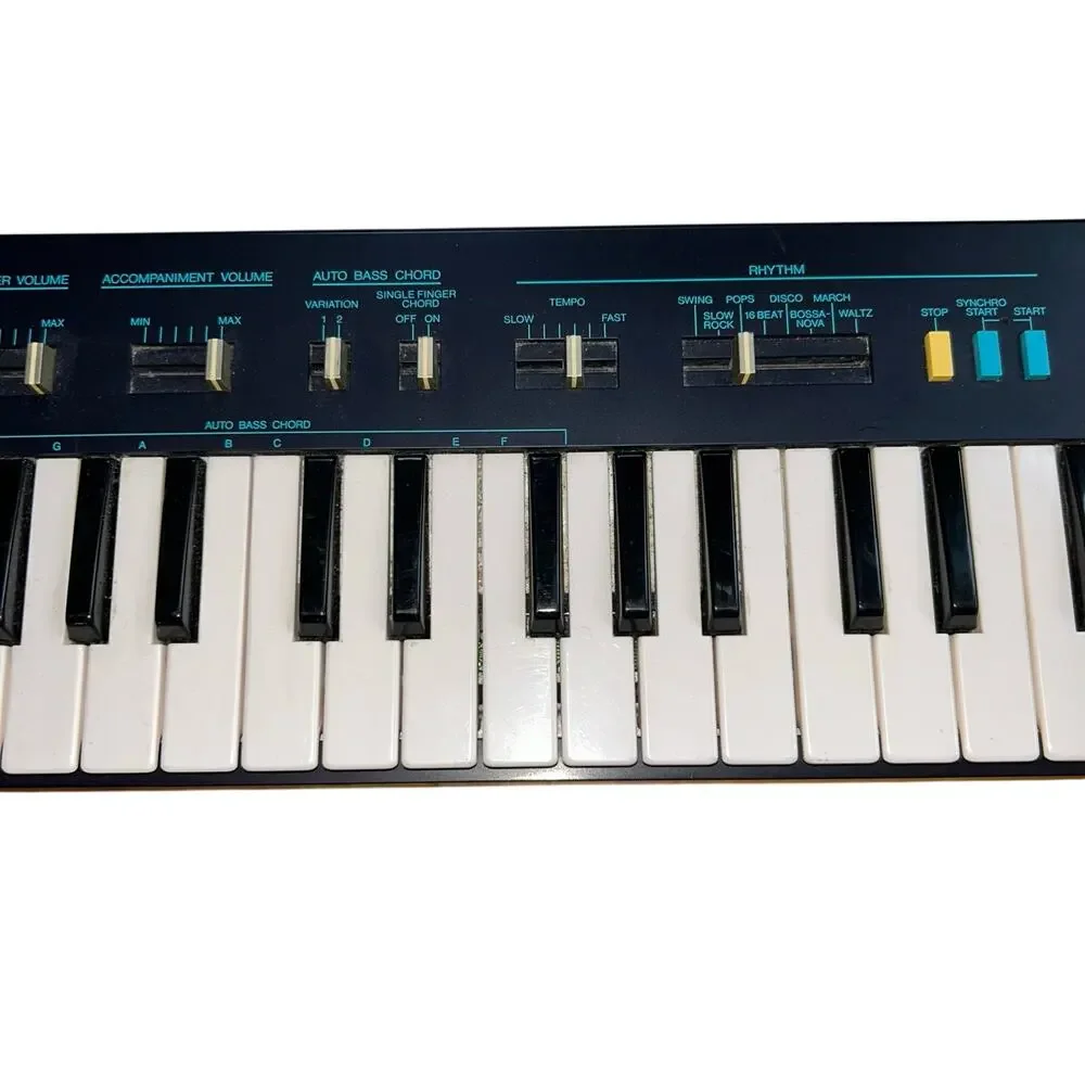 Yamaha PortaSound PS-200 Electric Keyboard Battery or AC Powered Tested